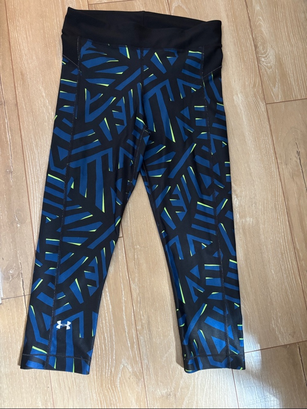 Under Armour Black and Blue Performance Capri Leggings